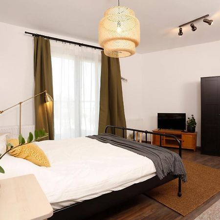 Stylish Concept Studio Bukares Bagian luar foto